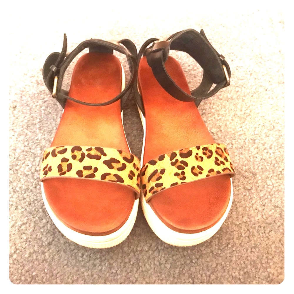 Sandals platform